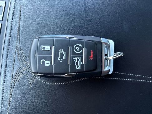 Used 2023 RAM 1500 Limited image 32