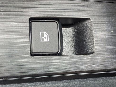 New 2026 Nissan Kicks S image 25