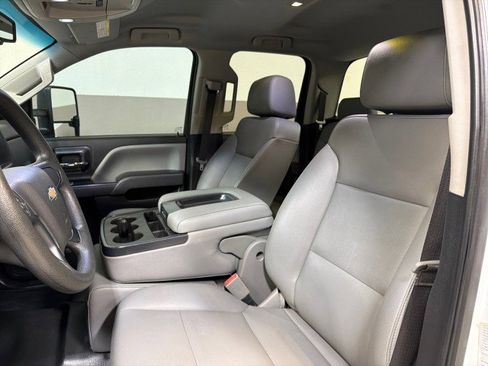 Used 2019 Chevrolet Silverado 2500 W/T w/ WT Convenience Package image 15