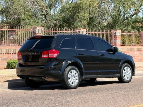 Used 2020 Dodge Journey SE w/ SE Popular Equipment Group FWD image 10