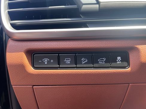 Certified 2024 Kia Telluride EX X-Line AWD/4WD image 12