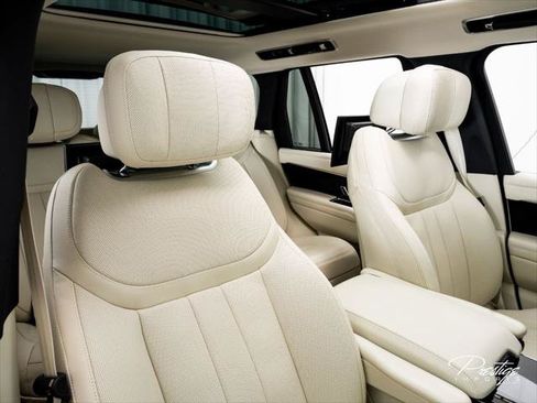 Used 2025 Land Rover Range Rover Autobiography AWD/4WD image 39