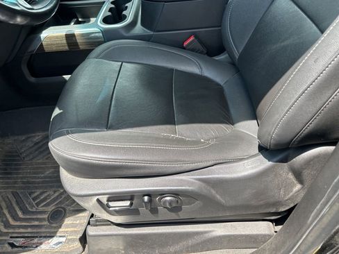 Used 2021 Chevrolet Silverado 1500 LT Trail Boss w/ Convenience Package II AWD/4WD image 20