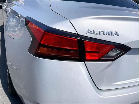 Used 2021 Nissan Altima 2.5 SR FWD image 30