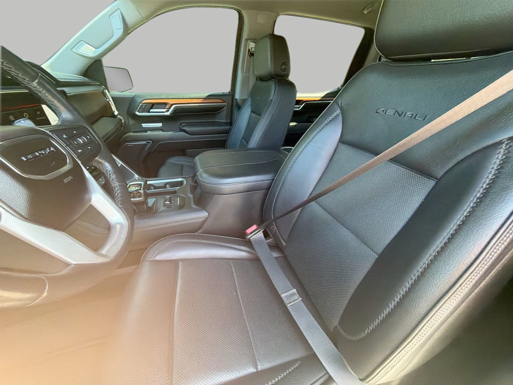 Used 2023 GMC Sierra 1500 Denali AWD/4WD image 18