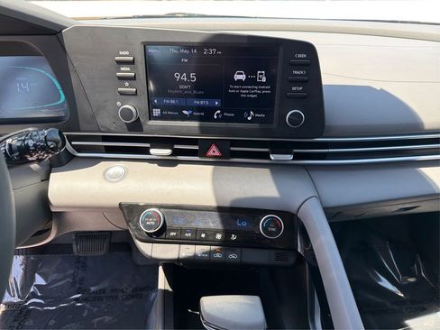 Used 2026 Hyundai Elantra Hybrid FWD image 14