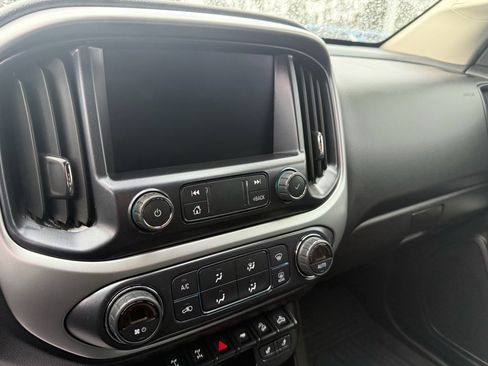 Used 2022 Chevrolet Colorado ZR2 AWD/4WD image 15