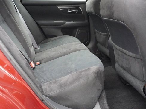 Used 2014 Nissan Altima 2.5 S w/ Sport Value Package FWD image 26