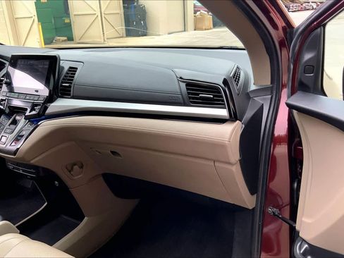 Used 2019 Honda Odyssey Elite image 19