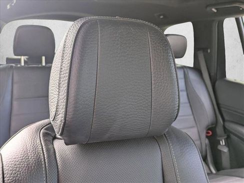 Used 2024 Mercedes-Benz GLS 450 4MATIC image 15