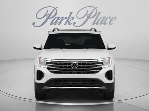 Used 2026 Volkswagen Atlas SE FWD image 9