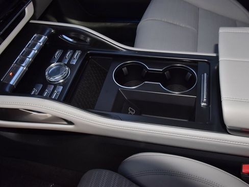 New 2026 Lincoln Nautilus Reserve image 31