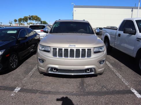 Used 2015 Jeep Grand Cherokee Overland image 2