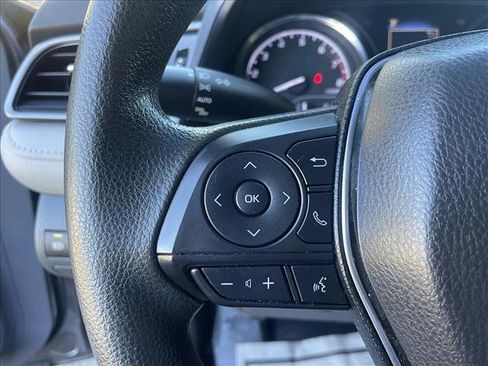Used 2019 Toyota Camry LE image 16