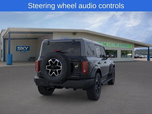 New 2025 Ford Bronco Outer Banks image 8