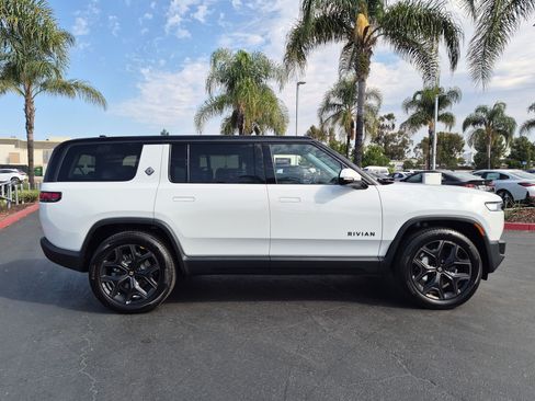 Used 2026 Rivian R1S Adventure AWD/4WD image 11