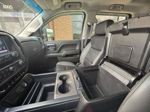 Used 2018 GMC Sierra 2500 SLT w/ Duramax Plus Package AWD/4WD image 30
