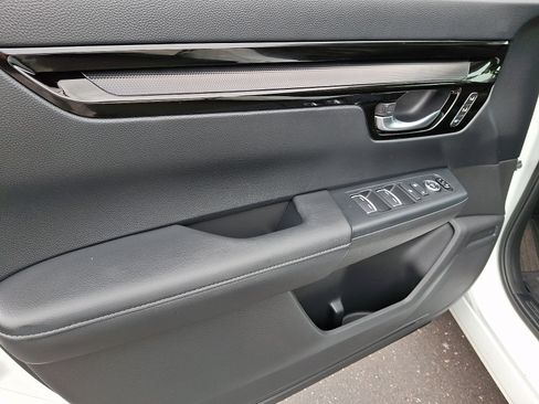 Used 2024 Honda CR-V EX-L image 12