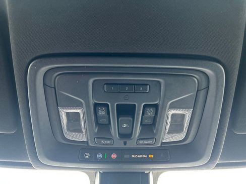 Used 2021 Chevrolet Silverado 2500 High Country w/ Technology Package AWD/4WD image 32