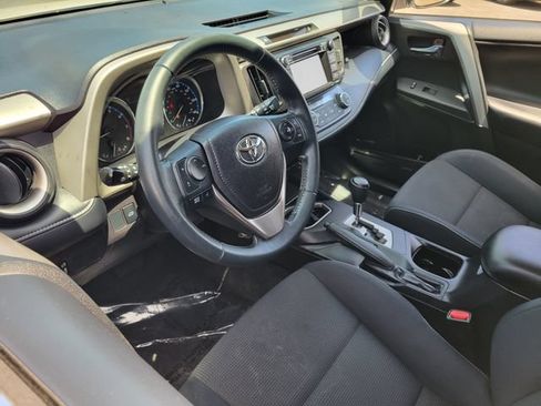 Used 2016 Toyota RAV4 XLE FWD image 5