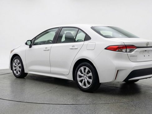 Used 2025 Toyota Corolla LE FWD image 6