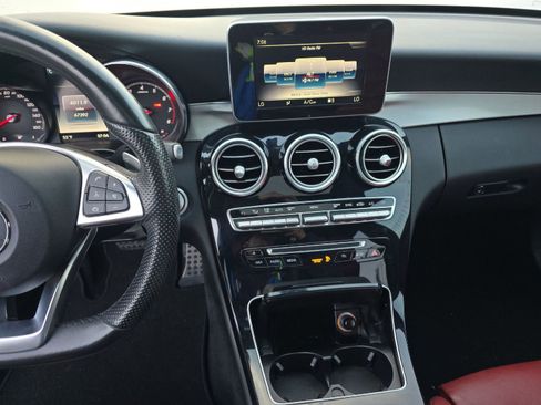 Used 2018 Mercedes-Benz C 300 Sedan image 8