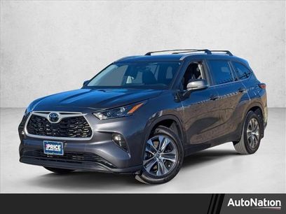 Used 2024 Toyota Highlander XLE