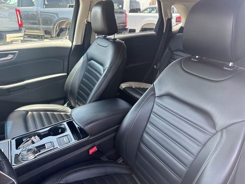 Used 2020 Ford Edge SEL w/ Convenience Package FWD image 7