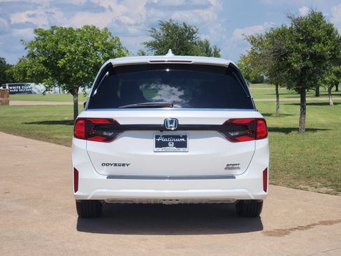 New 2026 Honda Odyssey Sport-L image 8