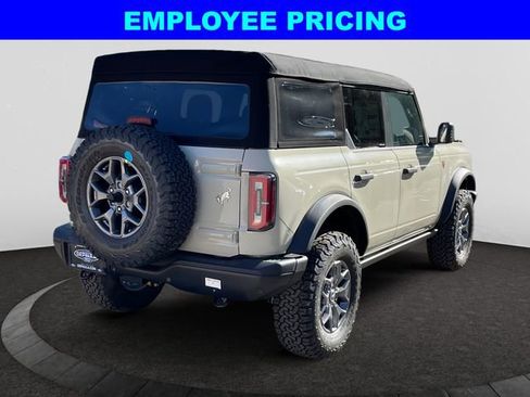 New 2025 Ford Bronco Badlands AWD/4WD image 6
