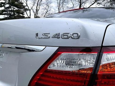 Used 2011 Lexus LS 460 AWD w/ Luxury Value Edition image 8