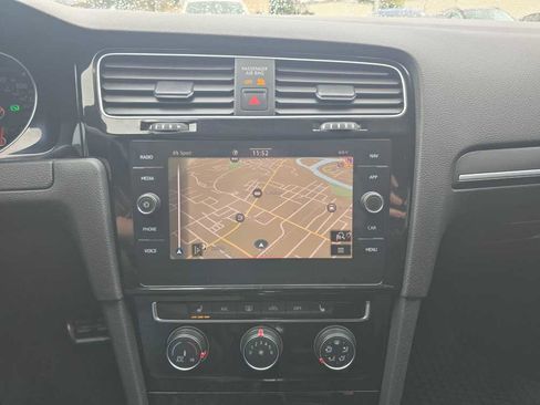 Used 2021 Volkswagen GTI SE image 12