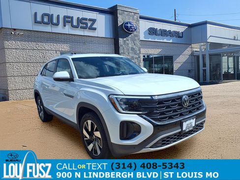 Used 2024 Volkswagen Atlas Cross Sport SE AWD/4WD image 1