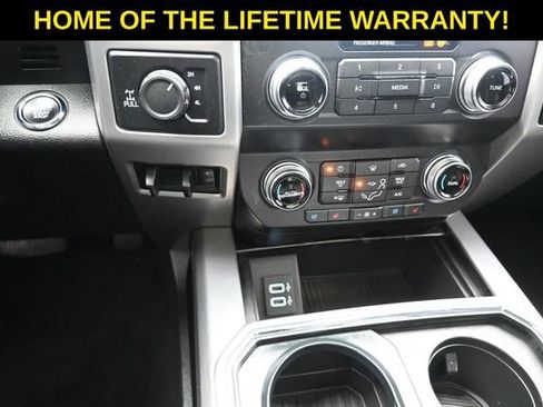 Used 2019 Ford F250 Platinum w/ Platinum Ultimate Package AWD/4WD image 33