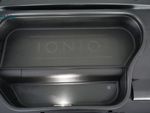 Used 2023 Hyundai Ioniq 6 Limited RWD image 25