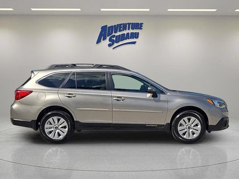 Used 2015 Subaru Outback 2.5i Premium AWD/4WD image 7