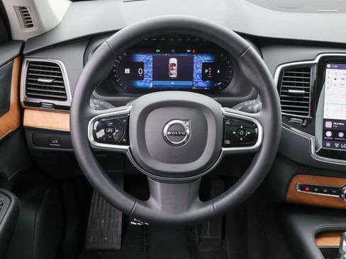 Used 2023 Volvo XC90 B5 Plus w/ Protection Package Premier AWD/4WD image 9