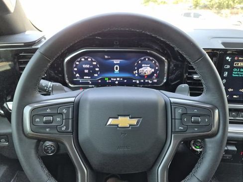 Used 2024 Chevrolet Silverado 1500 High Country w/ High Country Premium Package AWD/4WD image 33