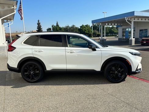 Used 2023 Honda CR-V Sport Touring image 4