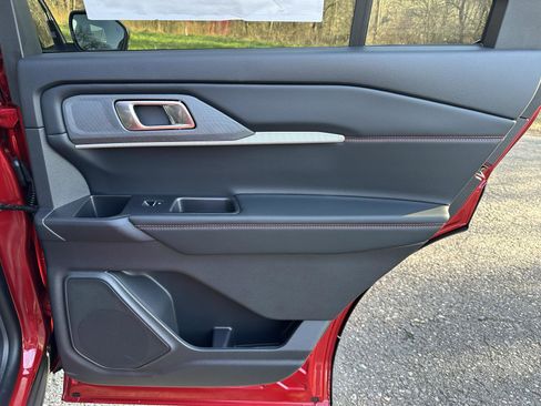 New 2026 Ford Explorer ST-Line w/ ST-Line Street Pack image 41