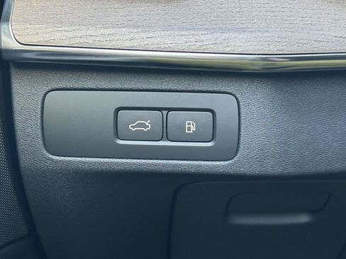 New 2026 Volvo XC90 T8 Plus image 22