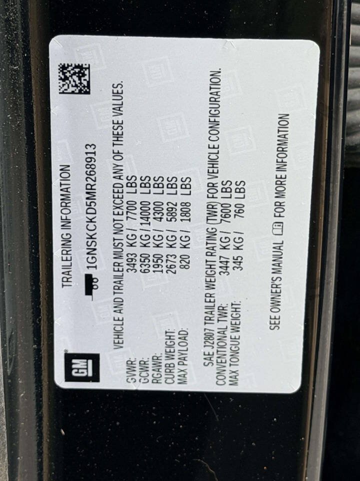 Used 2021 Chevrolet Suburban LT AWD/4WD image 21