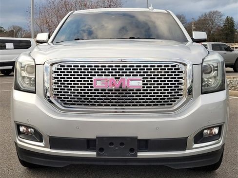Used 2016 GMC Yukon Denali w/ Open Road Package image 5
