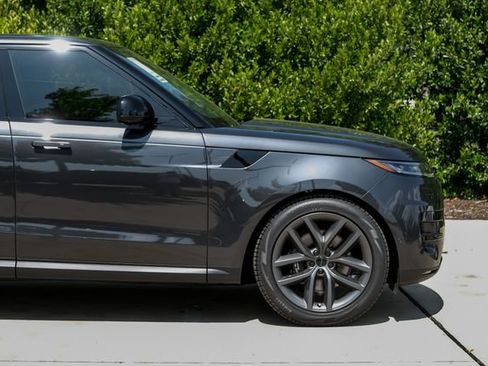 New 2026 Land Rover Range Rover Sport SE AWD/4WD image 9