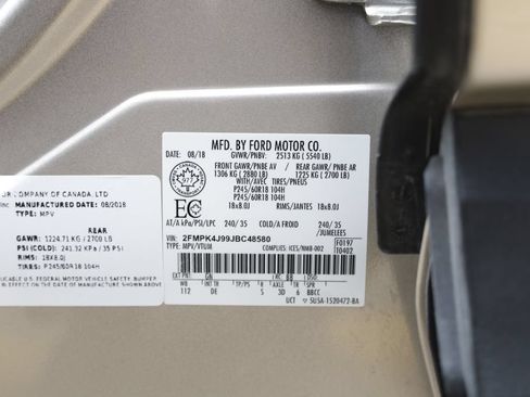 Used 2018 Ford Edge SEL w/ Equipment Group 201A AWD/4WD image 48
