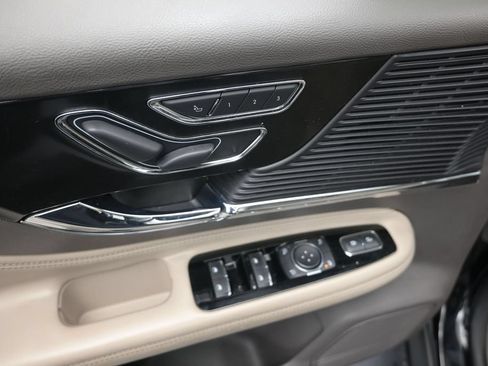 Used 2021 Lincoln Corsair AWD w/ Equipment Group 101A image 10