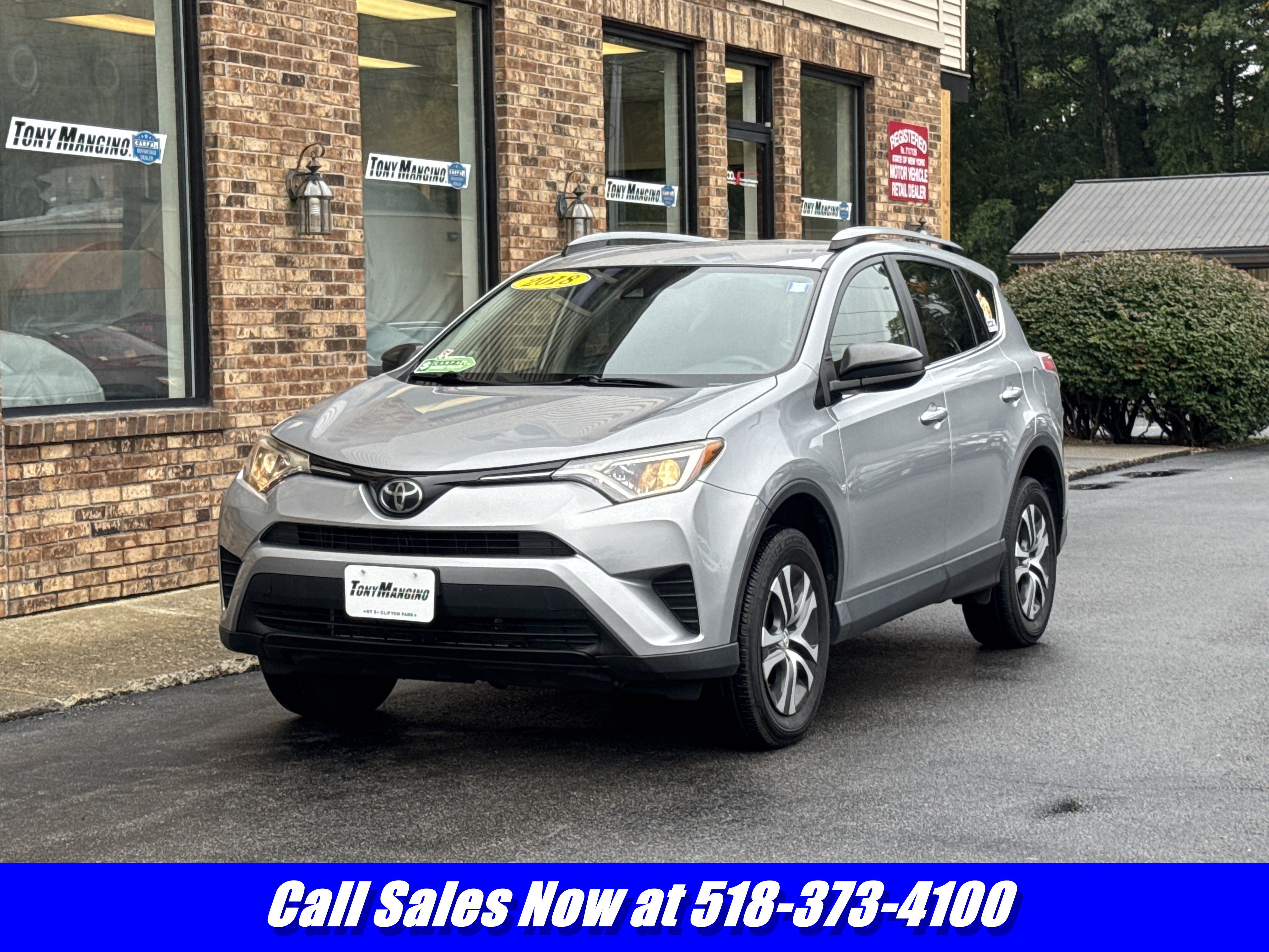 Used 2018 Toyota RAV4 LE w/ All Weather Liner Package AWD/4WD image 1