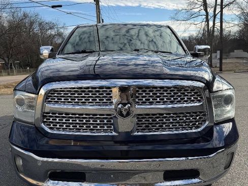 Used 2015 RAM 1500 Laramie w/ Convenience Group image 2