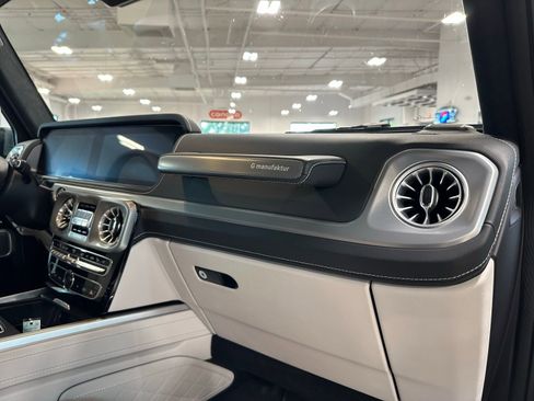 Used 2023 Mercedes-Benz G 550 image 42