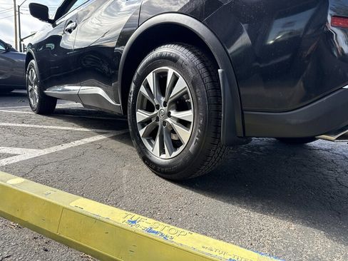 Used 2018 Nissan Murano S AWD/4WD image 22